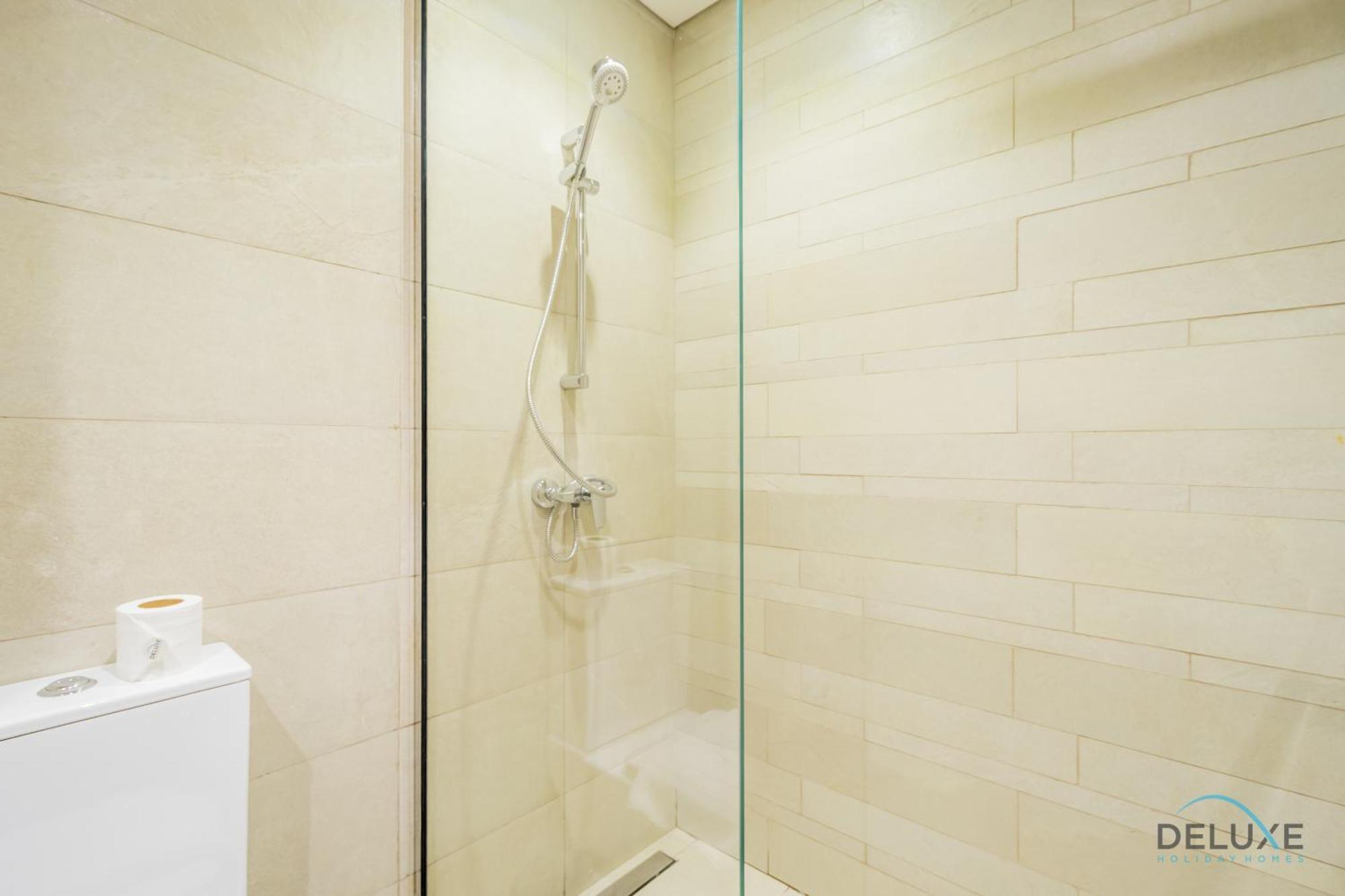 Inviting 1br In Azizi Riviera 32, Al Merkadh By Deluxe Homes Dubai