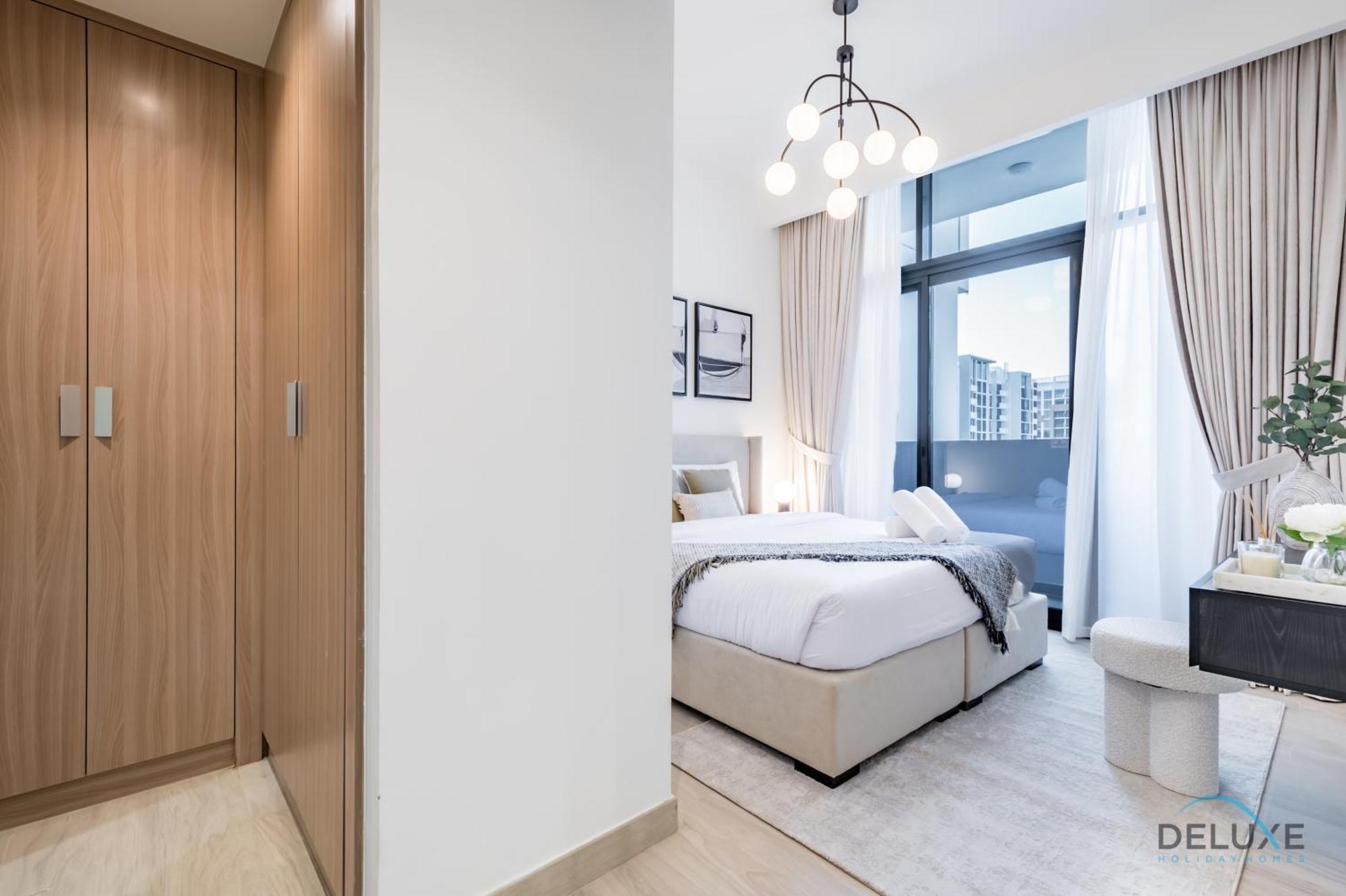 Inviting 1br In Azizi Riviera 32, Al Merkadh By Deluxe Homes *